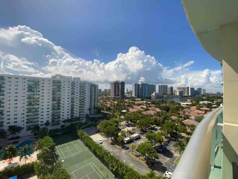 Miami Beach Collins Ave Apartments Free Parking Sunny Isles Beach Extérieur photo